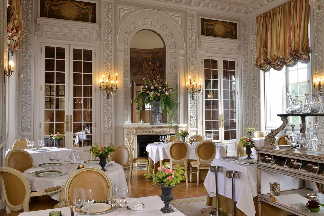 Chateau Colbert Maulévrier Kültér fotó