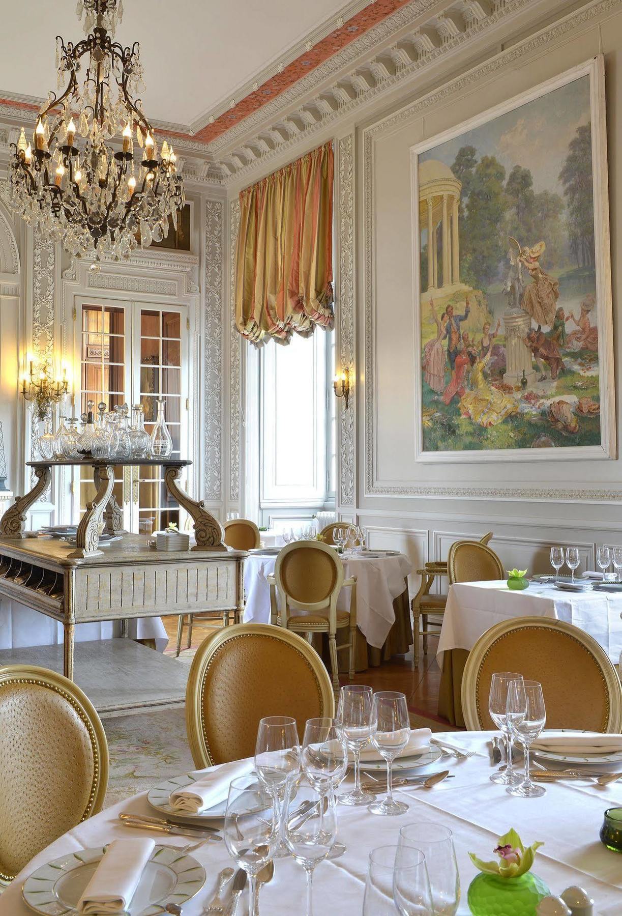 Chateau Colbert Maulévrier Kültér fotó